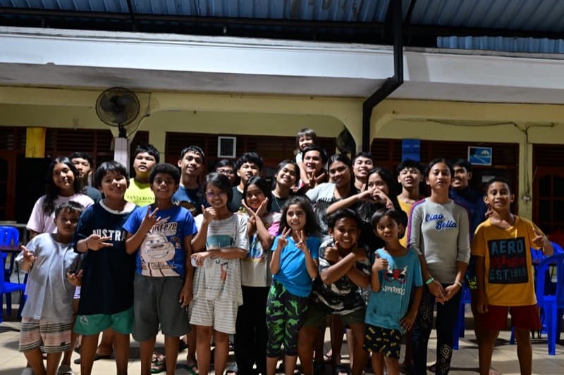 Kids on a group outing